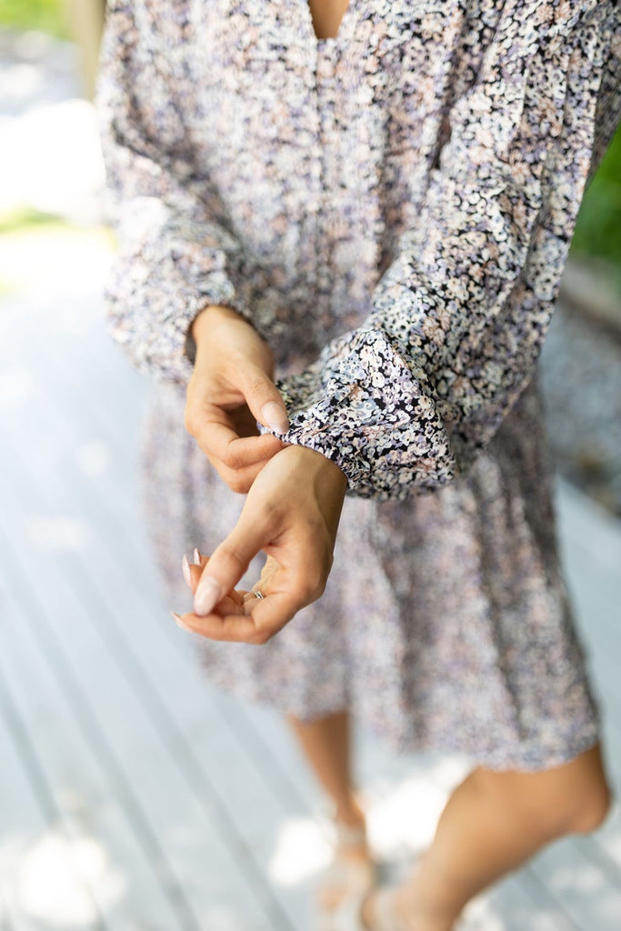 VNeck Floral Dress - Purple