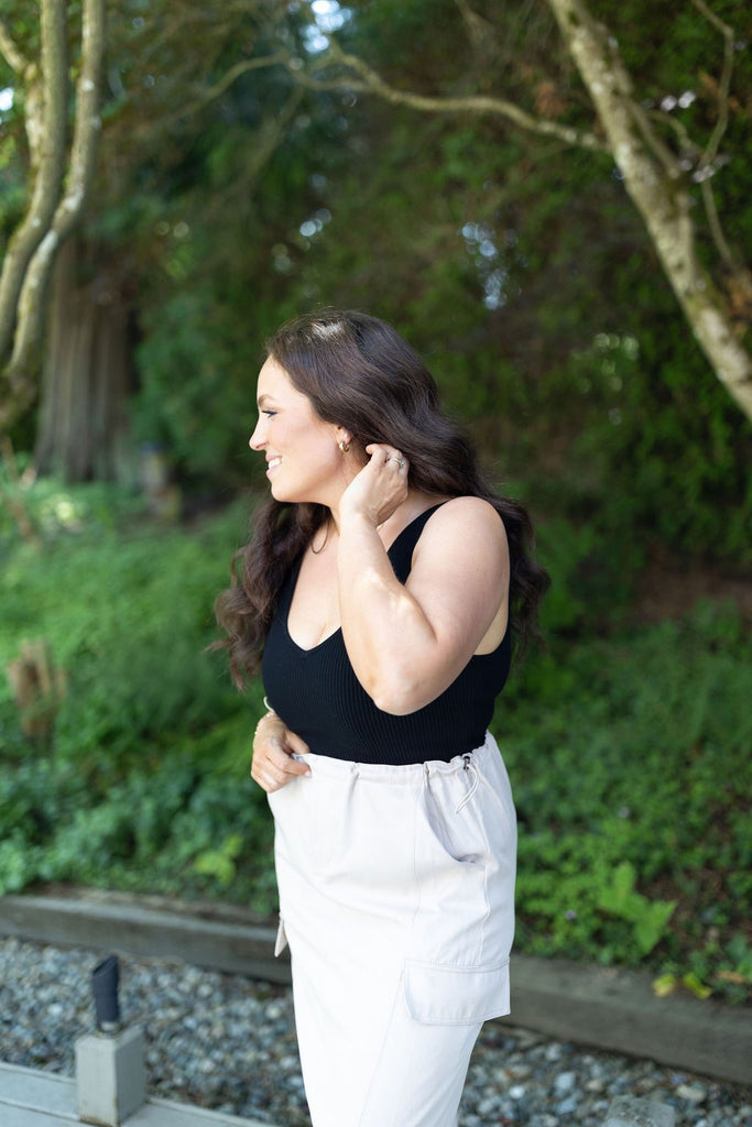 Classic Ribbed VNeck - Black