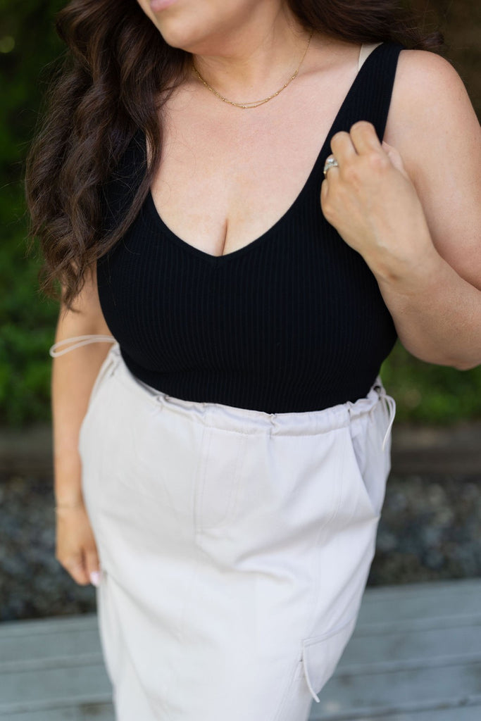 Classic Ribbed VNeck - Black