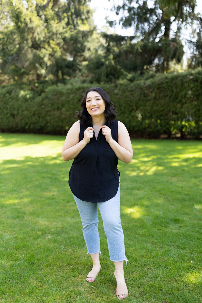 Sleeveless Collared Shirt - Black