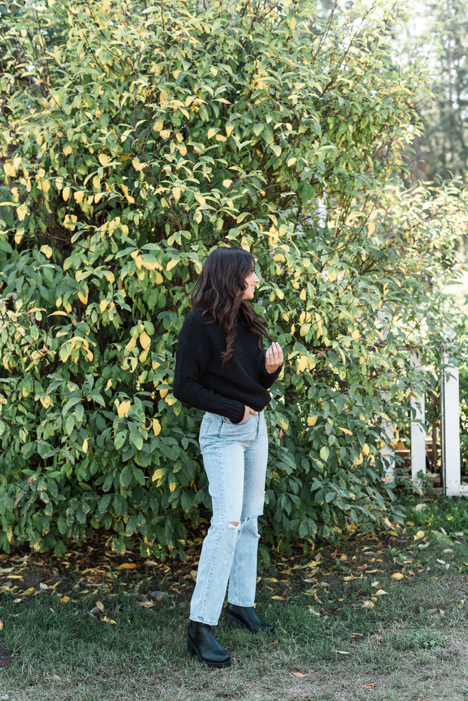 Knit Turtleneck Sweater - Black