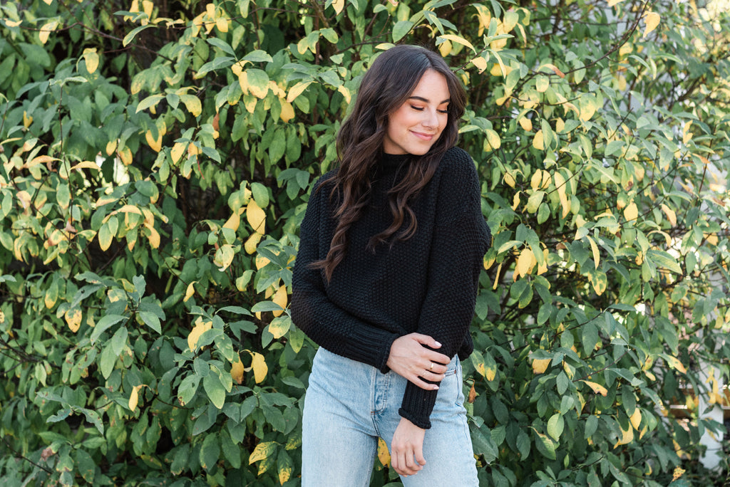 Knit Turtleneck Sweater - Black
